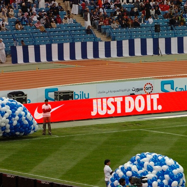 Bezpieczeństwo i użytkowanie wyświetlacza LED na obwodzie stadionu