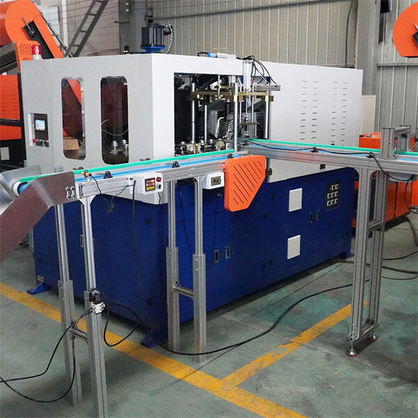 كيفية اختيار أفضل ماكينة لتصنيع عبوات الماء سعة 20 لتر لنشاطك التجاري