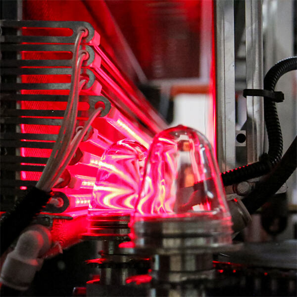 معدات ممتازة بأفضل الأسعار لتصنيع عبوات ماء سعة 20 لترًا بكفاءة