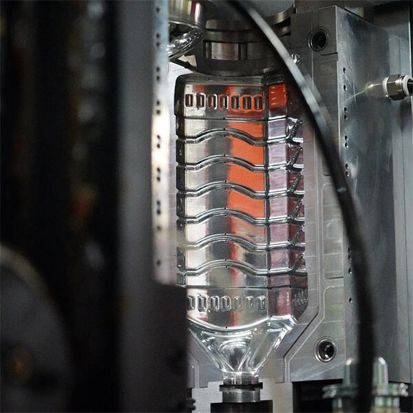Tecnología avanzada e ingeniería de precisión en nuestra máquina de moldeo por soplado de 5L