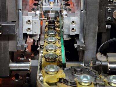 Why Choose a 2-Cavity PET Blowing Machine for High-Volume Production?