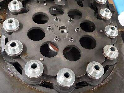 What Are the Key Features of a Fully Automatic PET Bottle Blowing Machine?