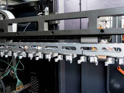 The Future of Packaging is Here with Our Advanced PET Bottle Blowing Machine Innovations