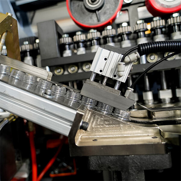 What to Consider When Purchasing an Automatic Bottle Making Machine
