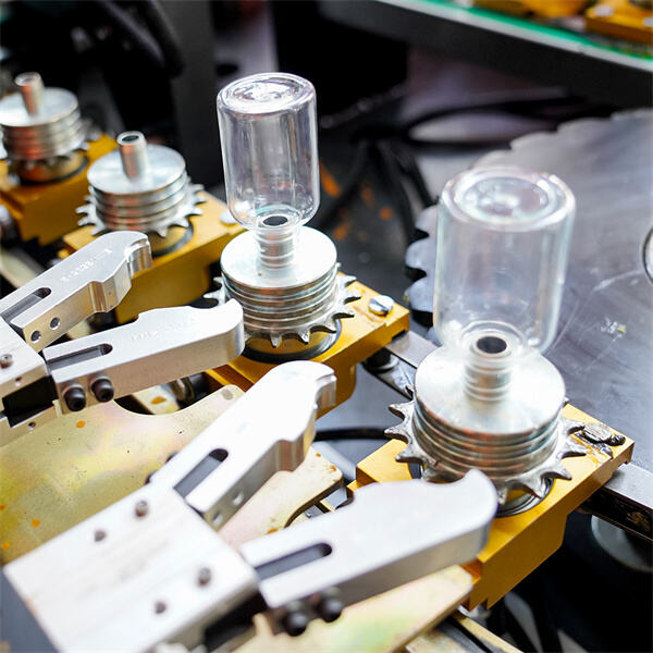 Máy thổi chai tiền hình tiết kiệm năng lượng giúp giảm chi phí