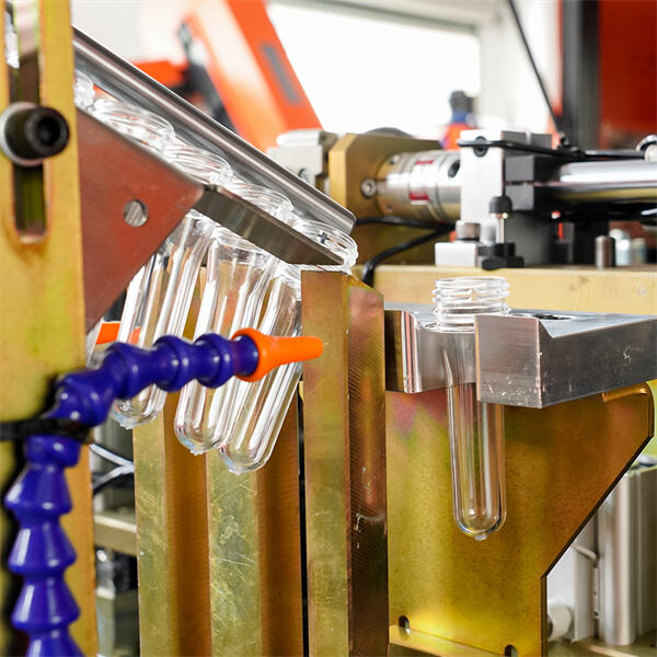 Descubra como investir em uma máquina para fabricação de garrafas de suco pode economizar dinheiro a longo prazo.