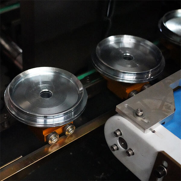 Exploring the various applications of pet jar blow moulding machines in different industries