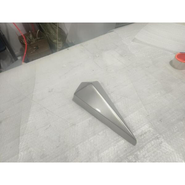 Mettez vos produits en valeur avec des boîtes lumineuses à effet miroir éblouissantes