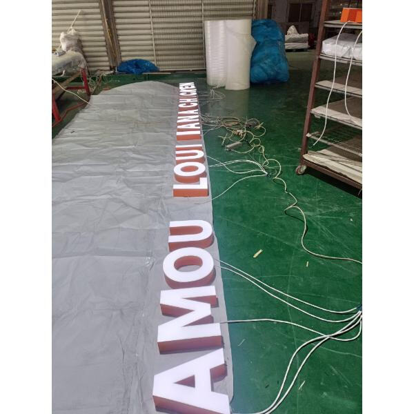 Signalisation extérieure personnalisable pour rehausser votre marque