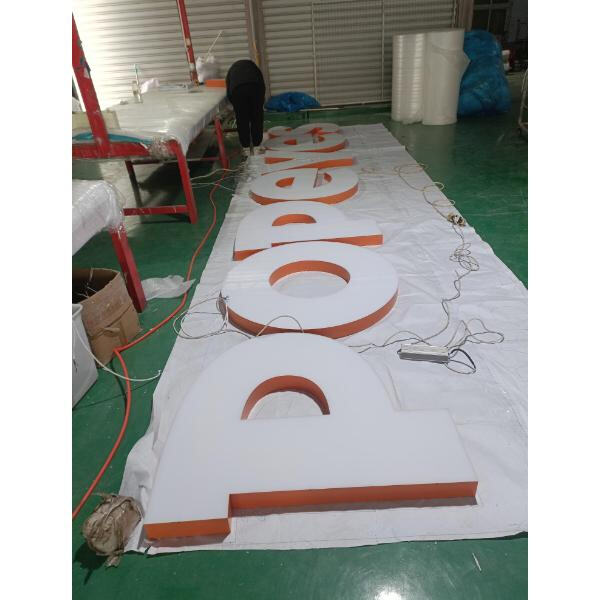 Seamless Integration for Eye-Catching Outdoor Display Needs