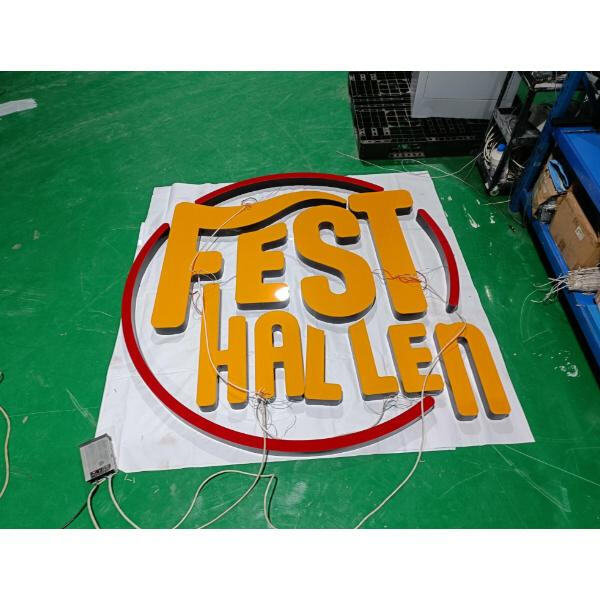 カスタマイズ可能な照明付き看板ソリューションでブランドの認知度を向上させましょう