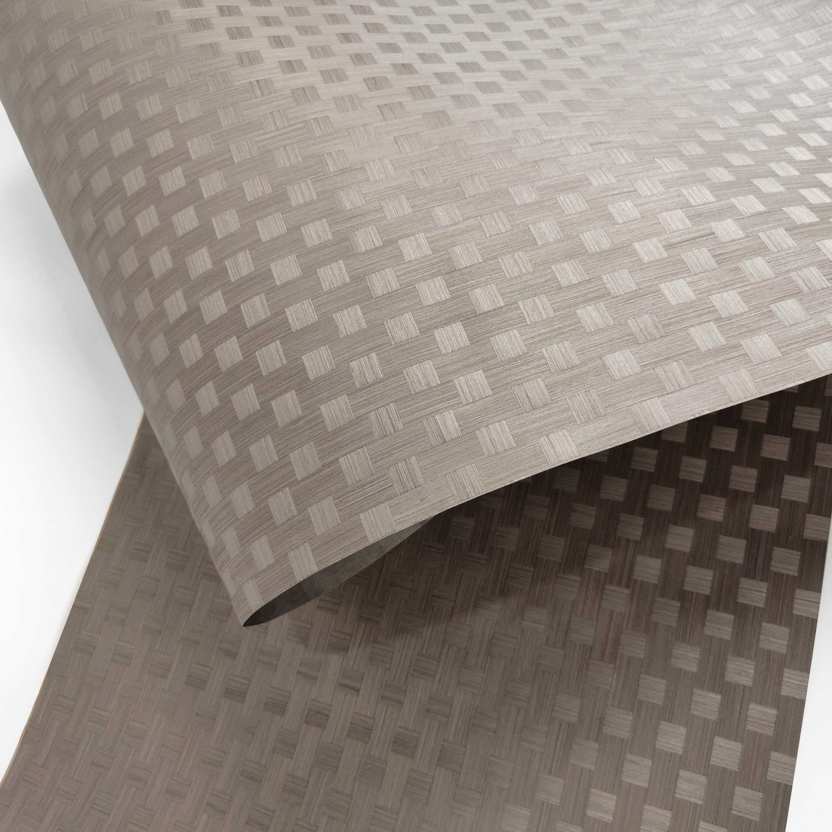 Vunir Burl Special Crown Veneer Competitive Price Engineered Wood Veneer Directly From Factory in China for Hotel Use factory