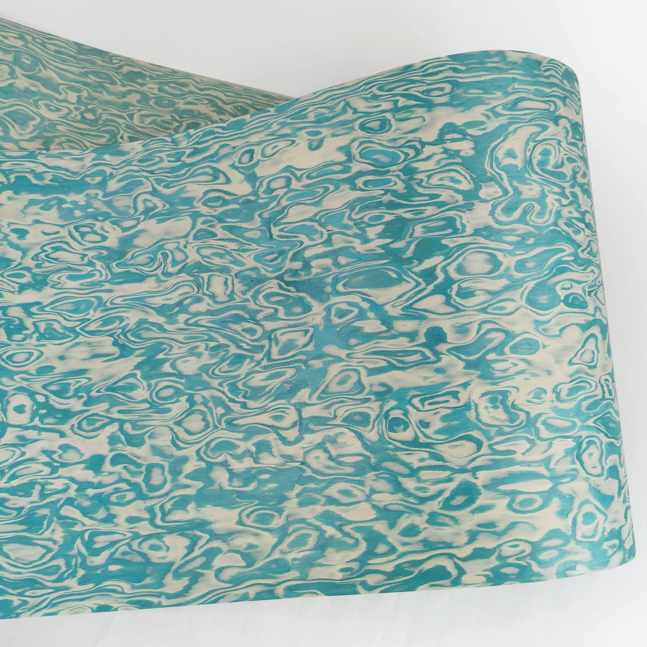 Vunir Colorful Blue Engineered Wood Veneer for Home & Hotel Furniture Decoration supplier