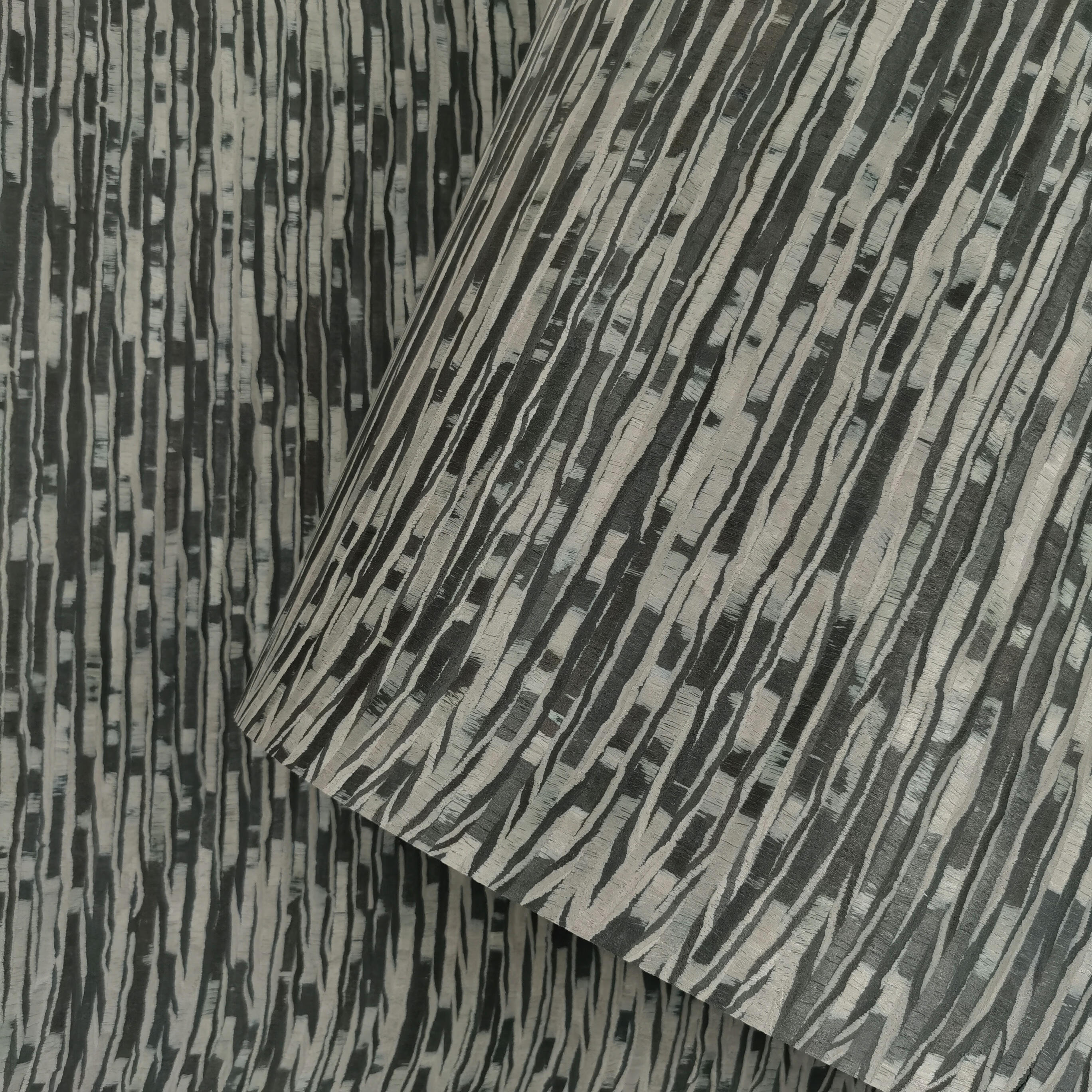 VUNIR High Quality Dark Crown Engineered Wood Veneer Wonderful Color Lines Painting for Hotel Wall Decorative details