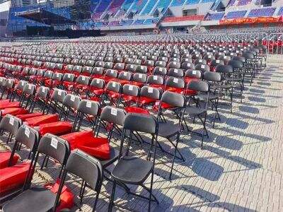 Устойчивая инфраструктура для мероприятий: многократно используемые модульные панели, защищающие газон и экономящие время