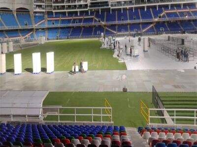 Умная защита газона начинается с выбора правильной системы временного напольного покрытия для крупных мероприятий