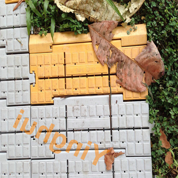 -Profitez de commodité et de flexibilité avec nos solutions de revêtement extérieur portables et nécessitant peu d'entretien