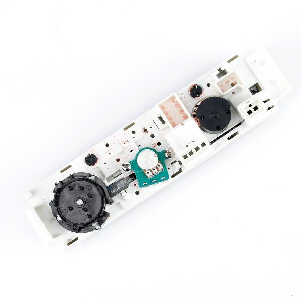 Co czyni przełącznik główny drzwi kierowcy trwały i niezawodny?