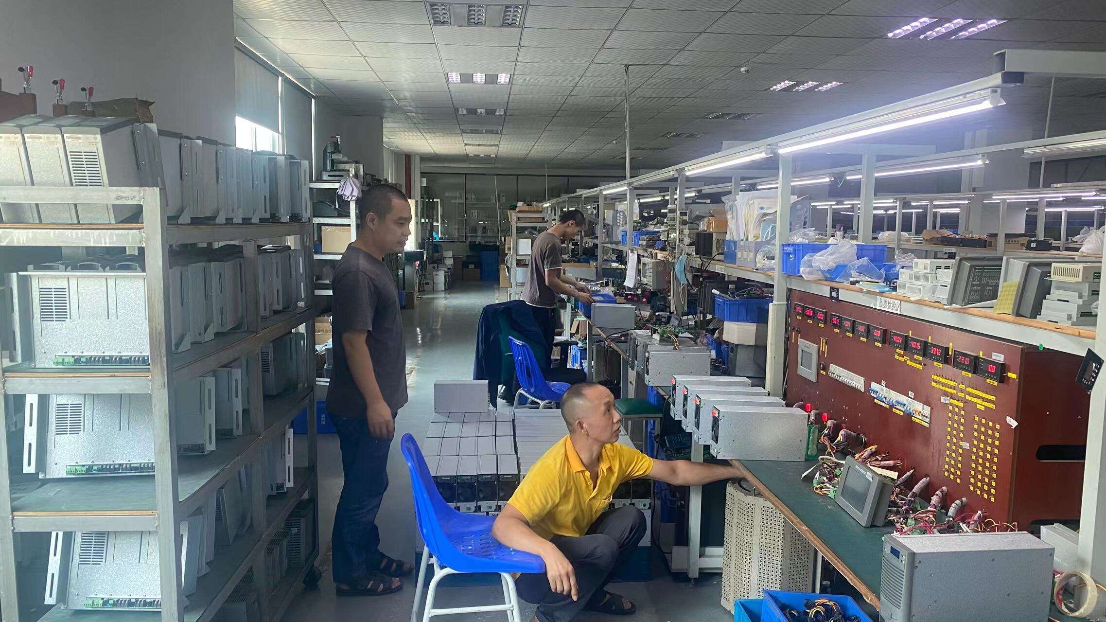 1500w 2400w Charge Backup Camping Outdoor Lifepo4 Battery Energy System Supply Portable Solar Power Station manufacture