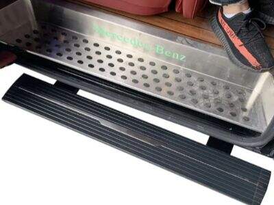 How Electric Side Step Improves Entry and Exit for Lifted Vehicles