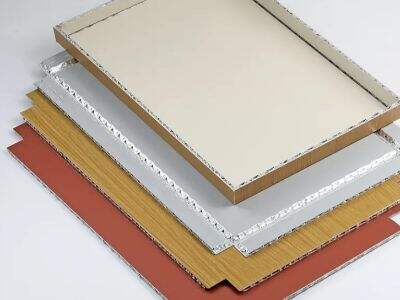 Qualités clés à rechercher chez les fabricants de panneaux composites en aluminium