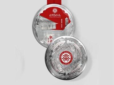 Materials and Finishes: Make Your Custom Event Medals Sparkle (Gold, Silver, Bronze, and More)