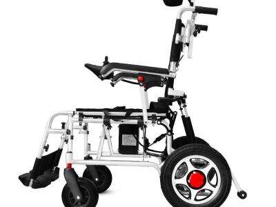 Kevyt kuljetuspyörätuolien erämyynti vakaiden marginaalien kanssa