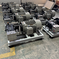 Good Quality Heavy Duty High Pressure KT40 142lpm 38hp 100bar Durable Desalination Stainless Steel Triplex Plunger Pump factory