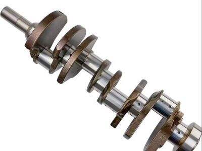 ऑटोमोटिव क्रैंकशाफ्ट निर्माण प्रक्रिया: ढलाई से लेकर सटीक मशीनीकरण तक