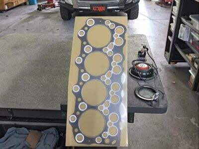 Hoe om 'n beskadigde silinderkopdichting te vervang: Basiese stappe en professionele wenke