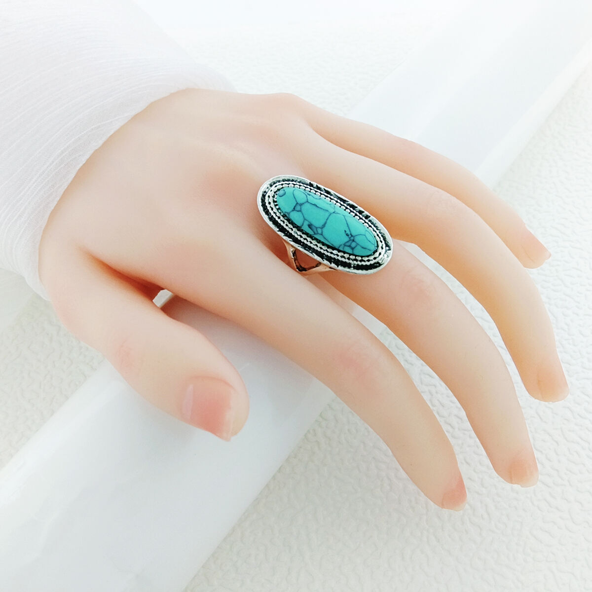 Custom Vintage Geometric Shell Turquoise Natural Stone Silver Plated Rings Set for Women High Classic Engagement New Alloy details