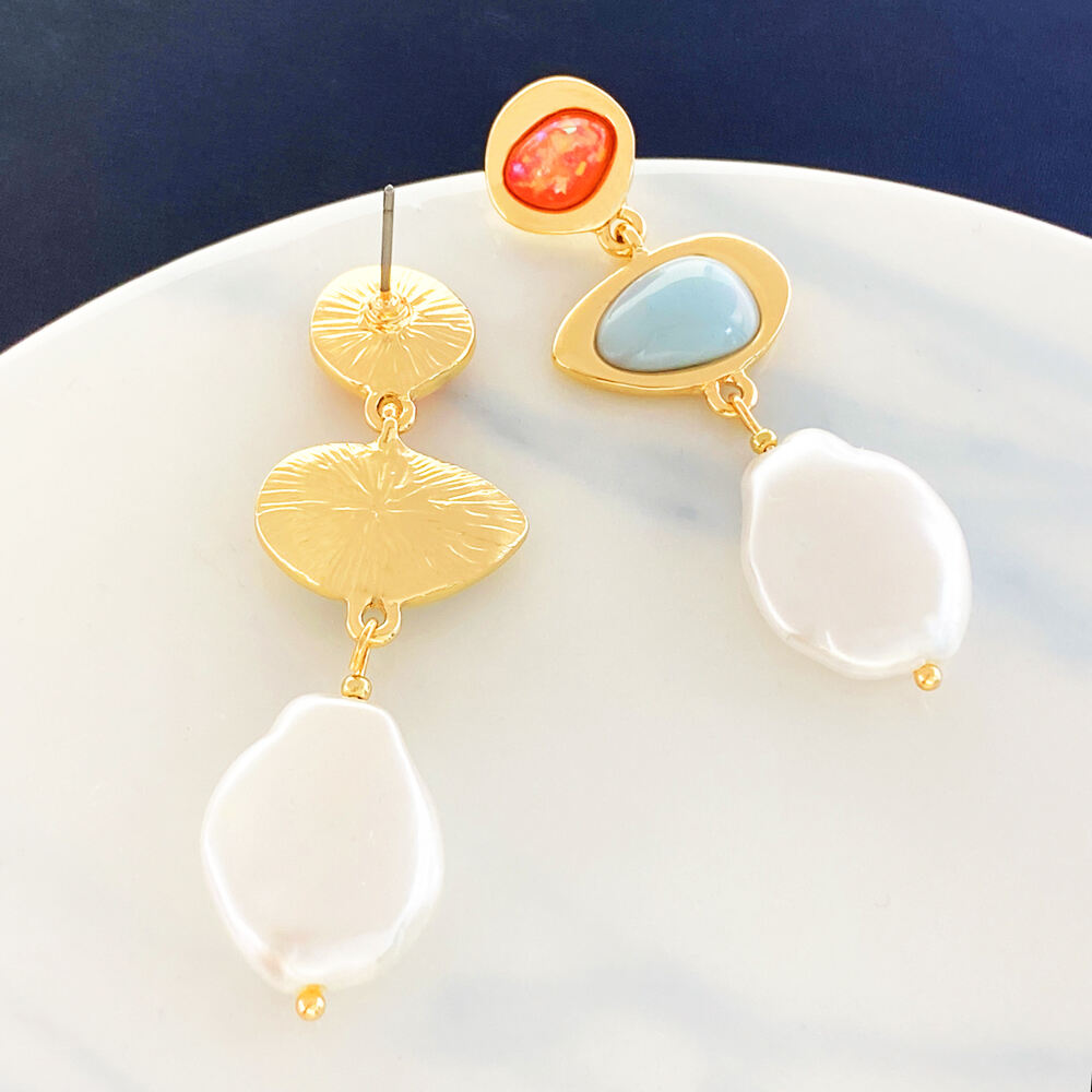 Custom Korean Fashion Jewelry Wholesale Glamour Color Resin Geometric Gold Plated Acrylic Pearl Drop Earrings for Women supplier