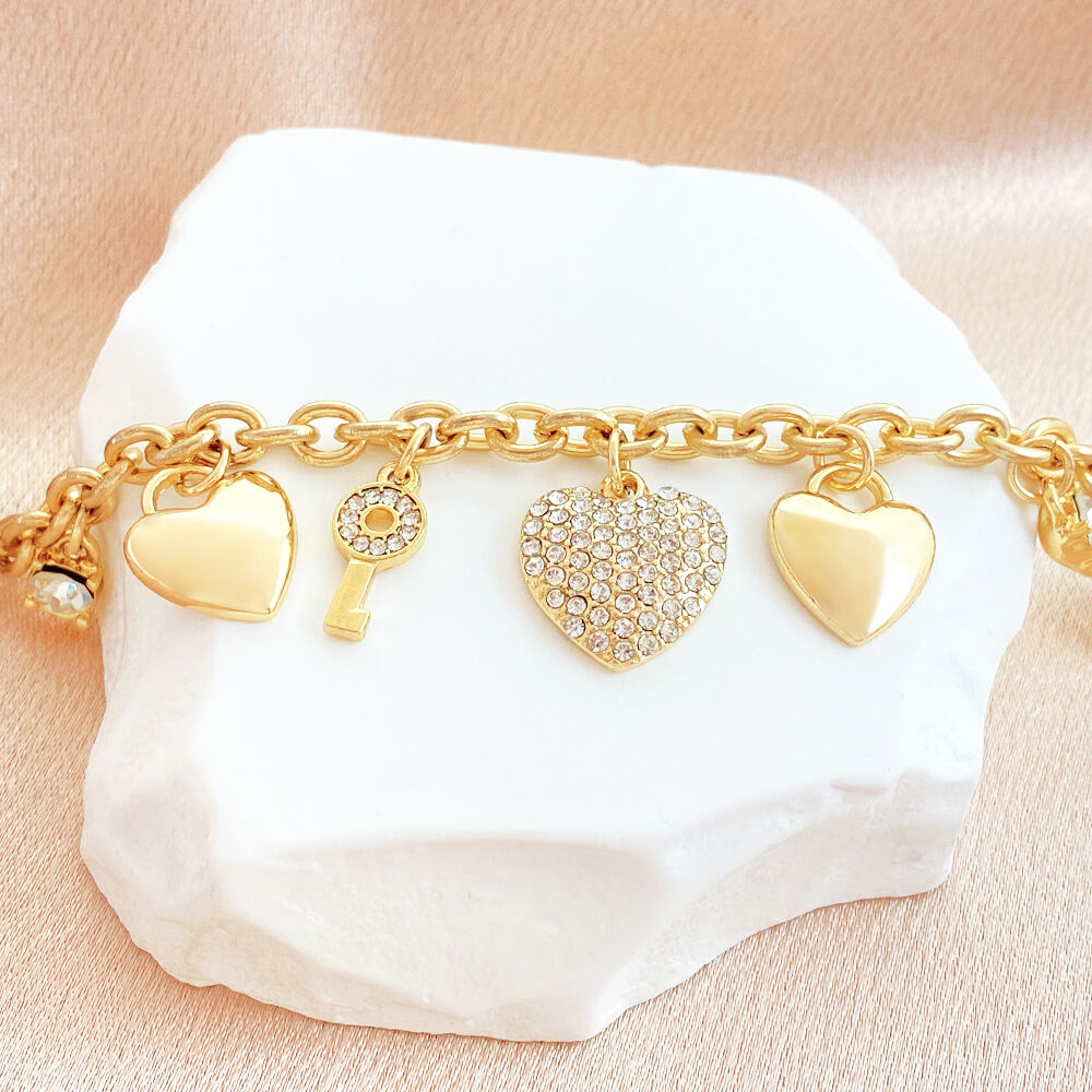 Designer Jewelry Famous Brands Fashion Heart Open Charm Bracelet Set Key and Lock Heart Bracelet for Women Diamond Bangle details