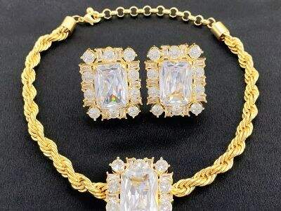 Um guia para escolher a corrente certa de pulseira de charms para projetos personalizados