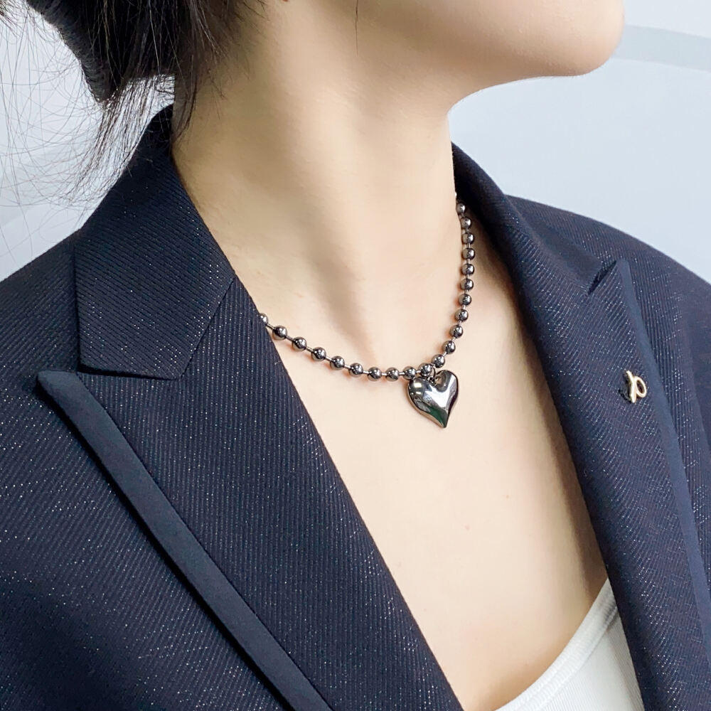 product korean jewelry latest product custom simple black choker beads heart pendant women  necklace-3