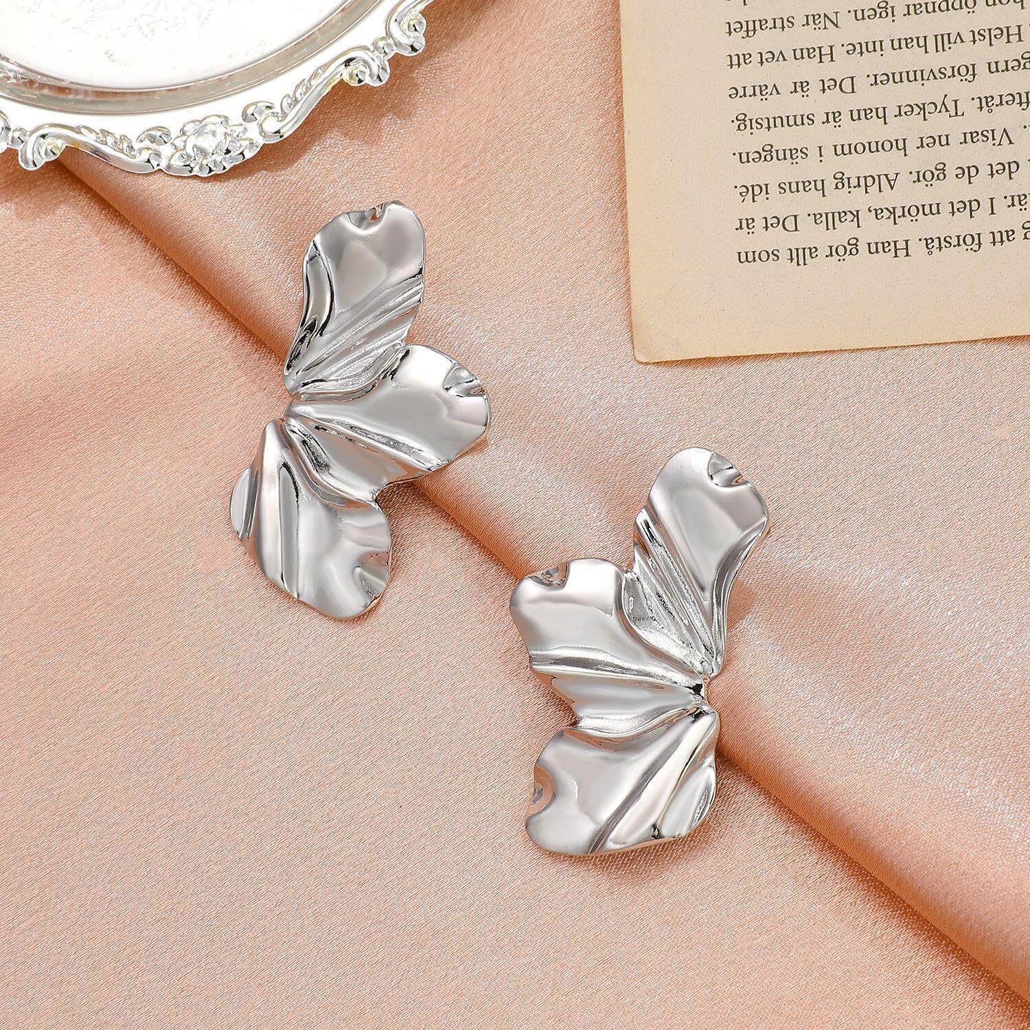 product the new trend in 2025 irregular alloy flower petals gold plated luxury designer jewelry and fashionable earrings for women-3