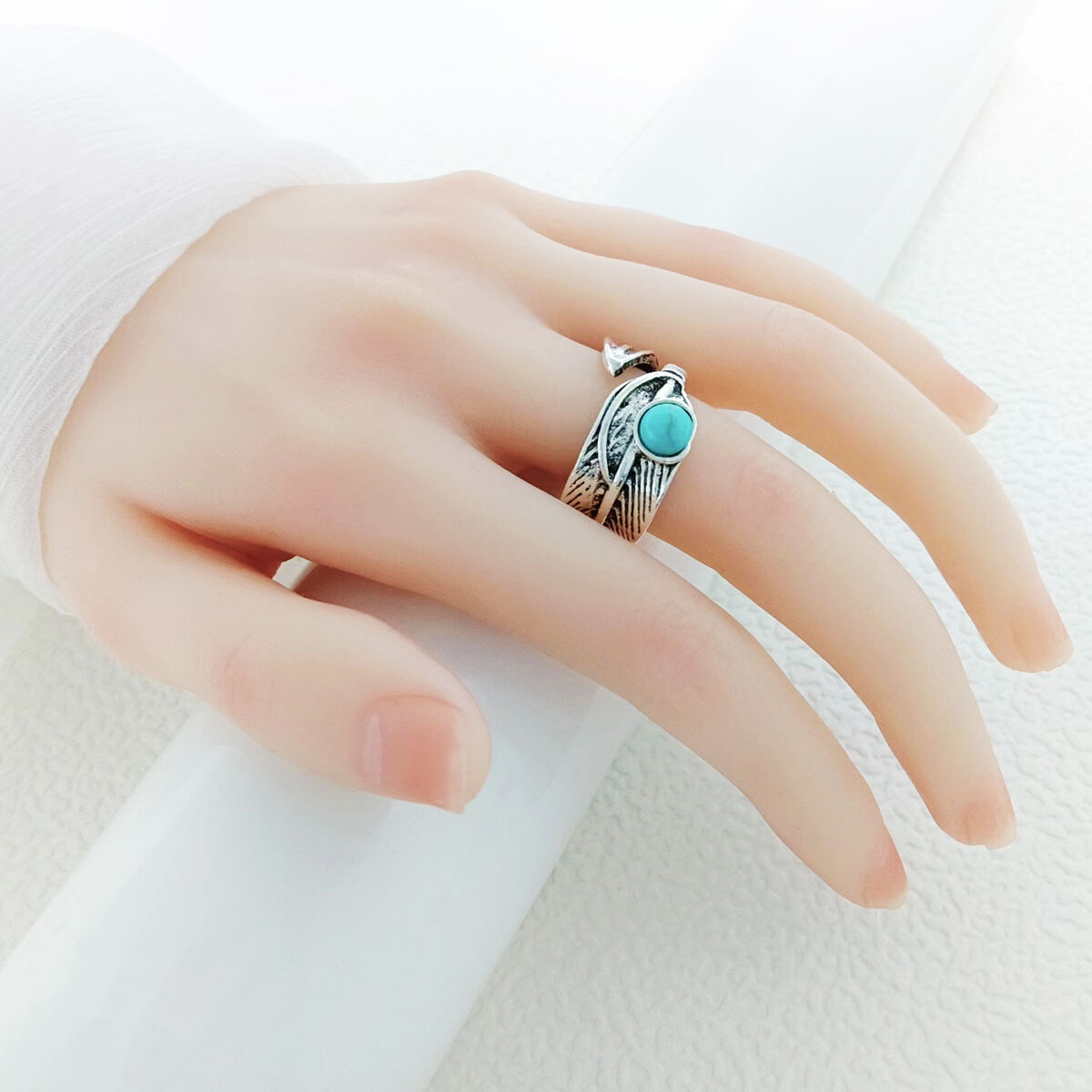 Custom Vintage Geometric Shell Turquoise Natural Stone Silver Plated Rings Set for Women High Classic Engagement New Alloy manufacture