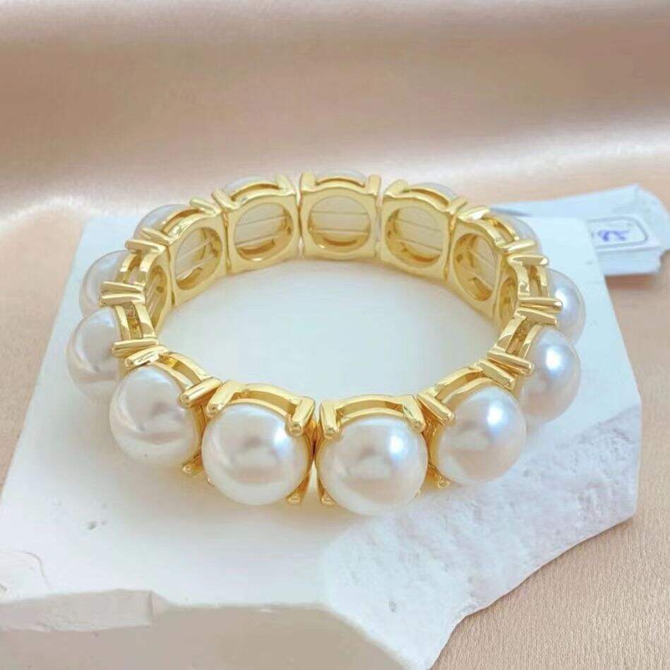 Wholesale Fashion Simple Style Hot Sale Gold Plated Jewelry Large Pearl Necklace Pearl Earring Set for Women supplier