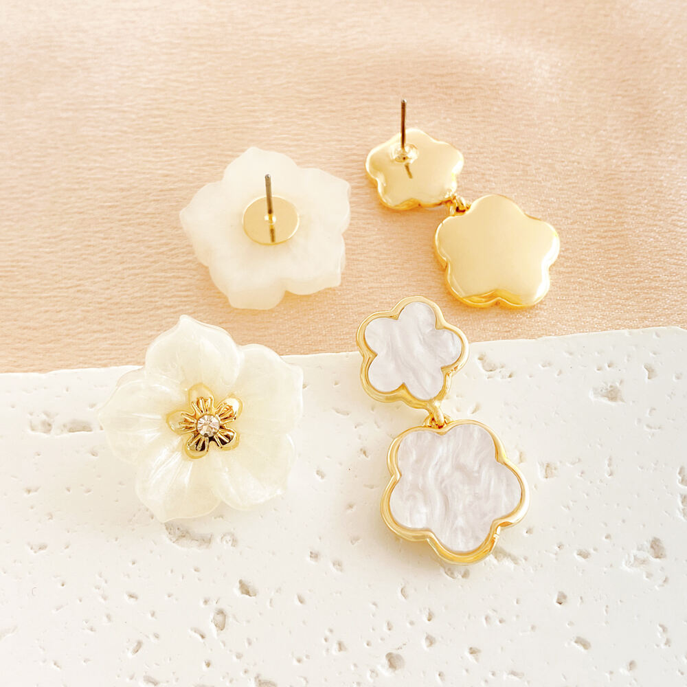 product 2025 fashion gold plated resin moissanite earrings simple style drop earrings for women hot sale floral pattern jewelry-4