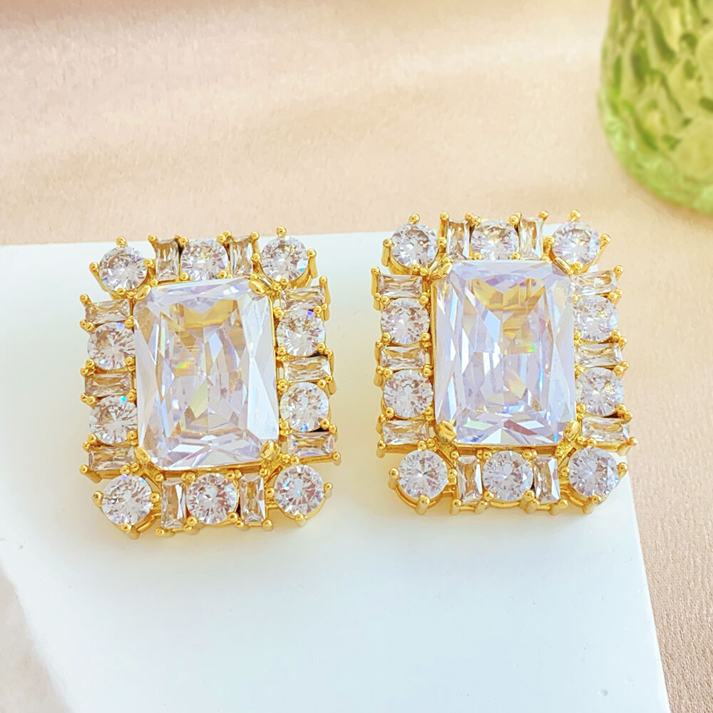 Luxury Gold-Plated Wedding Choker Set with Chunky Diamond Gemstone Pendant for Party From Top Jewelry Supplier supplier