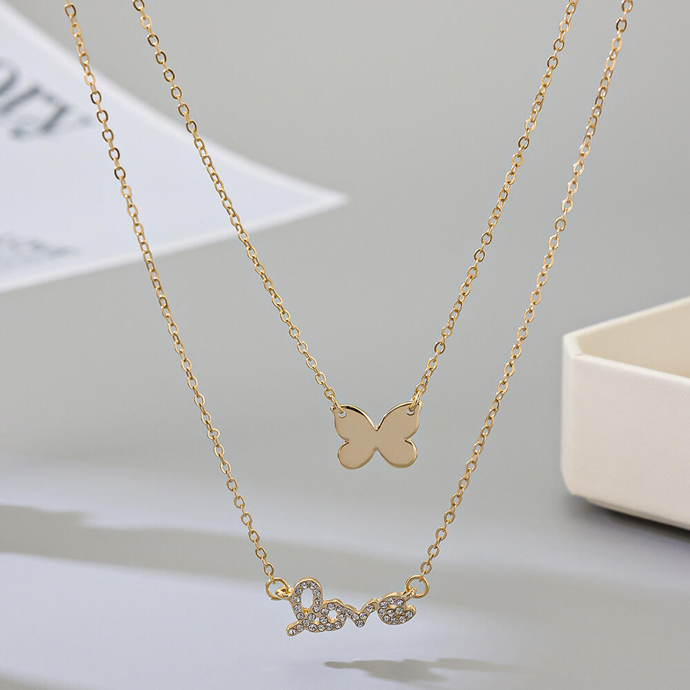 Europe United States Simple Personality Love Butterfly Folding Alloy Pendant Necklace for Women Cute Wholesale Manufacturers factory