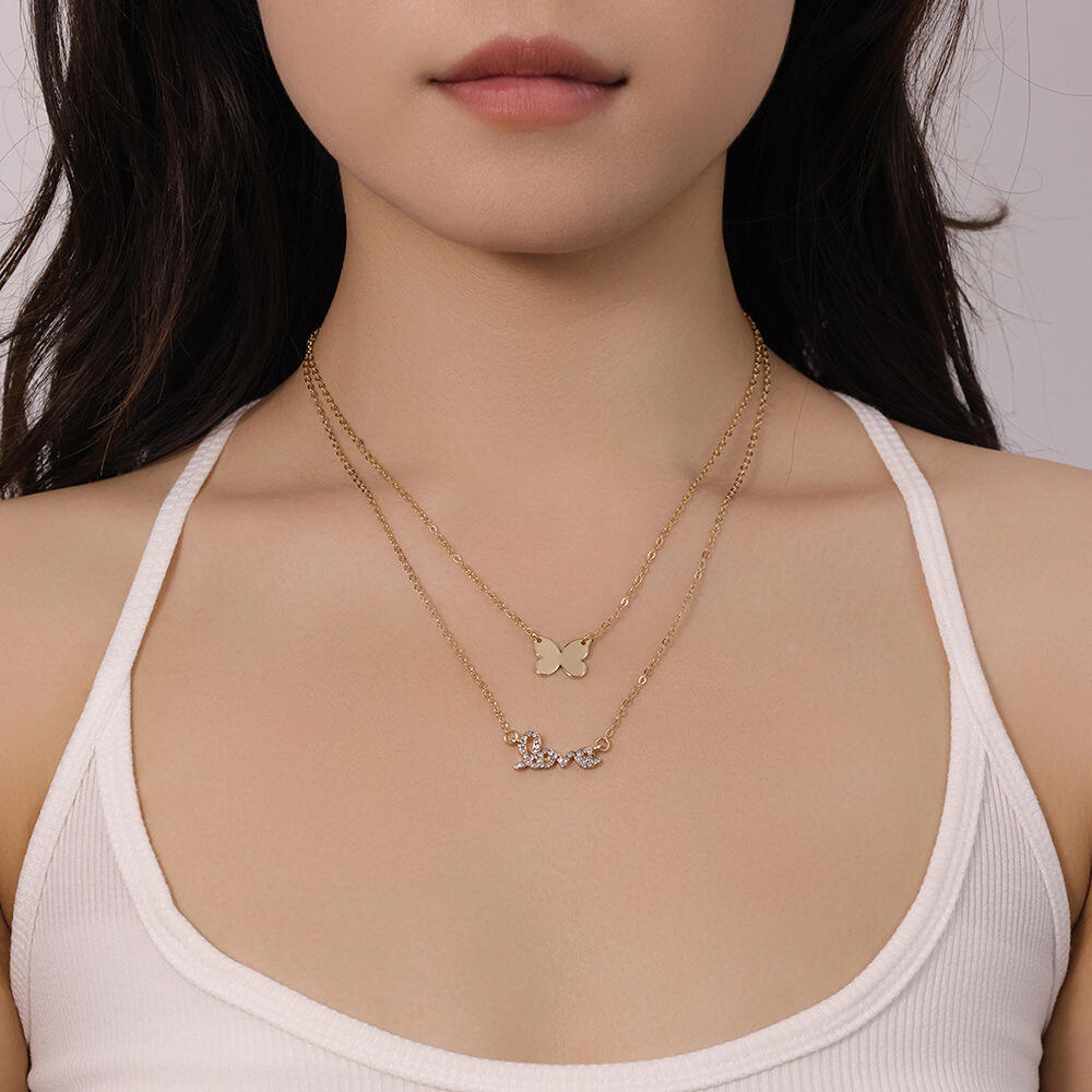 Europe United States Simple Personality Love Butterfly Folding Alloy Pendant Necklace for Women Cute Wholesale Manufacturers details
