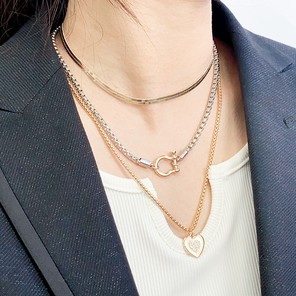 product fashion jewelry multi layer carabiner heart pendant choker box chain necklace choker women men chunky horseshoe necklace-3