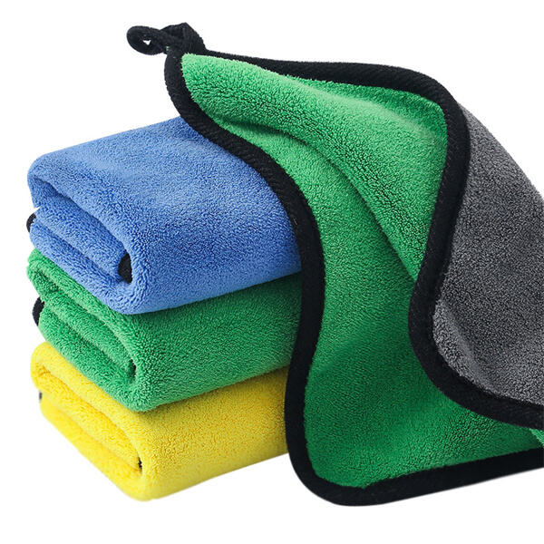 Resistant to scratching for gentle care of your vehicle's finish