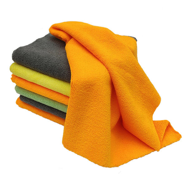 Best car wash cloths for achieving a streak-free and polished finish on vehicles