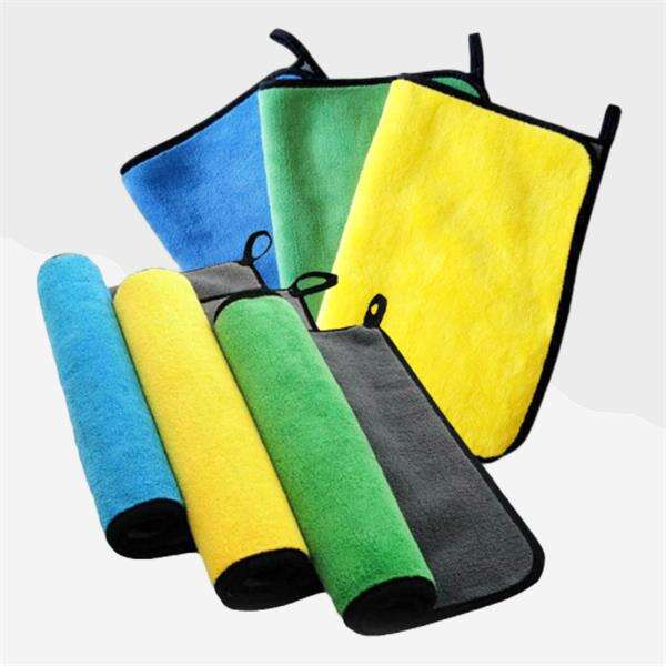 Keep Your Glasses Sparkling with Our Microfiber Cloth