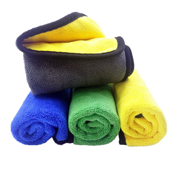 Wiederverwendbares Tuch aus langlebigen und robusten Mikrofasern, maschinenwaschbar für mehrfache Nutzung und weniger Abfall.