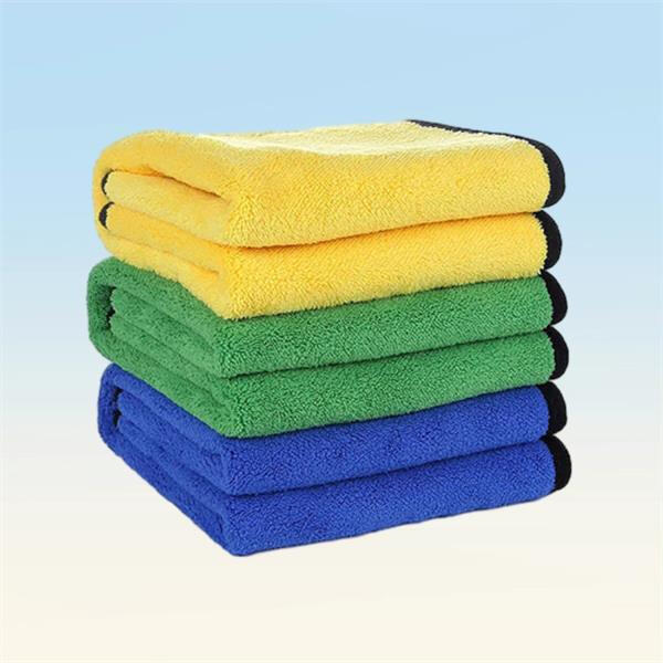 Keep screens crystal clear with our gentle and effective cleaning cloth
