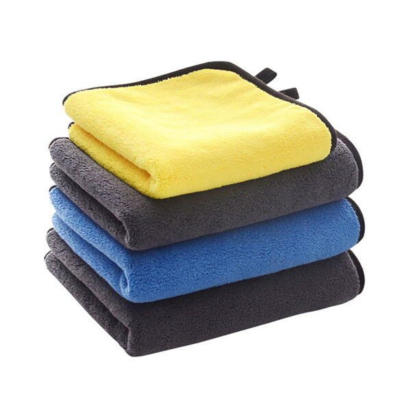 Verschiedene Größen und Farben, um alle Ansprüche der Fahrzeugpflege zu erfüllen