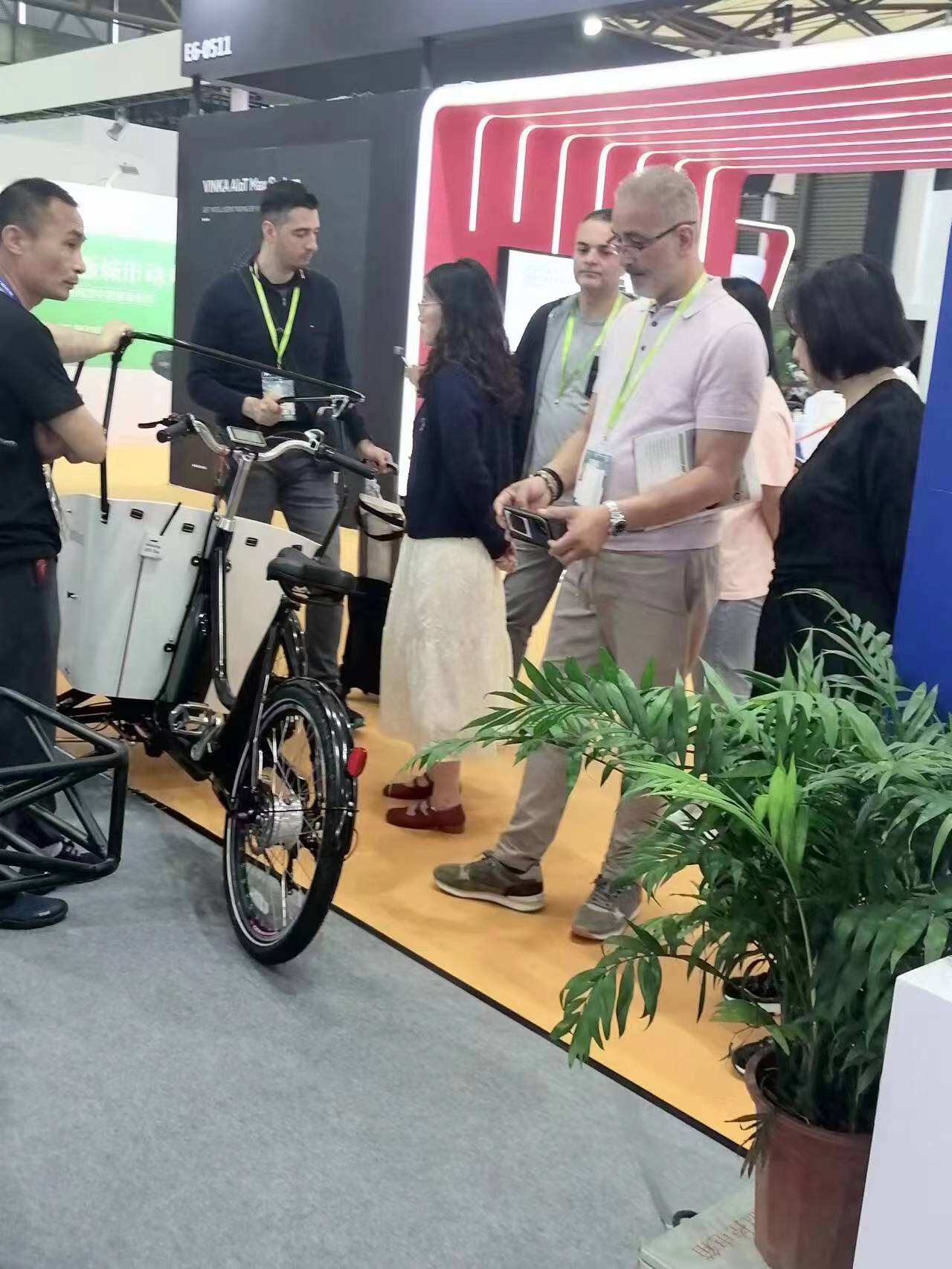 Dutch Tricycle Electric Cargo Bike 3 Wheel Coffee Bike Trailers Max Set Steel Motor Frame Power Battery Style Time Charging Gear supplier